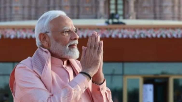 Modi Turns 74: Mallikarjun Karge Arvind Kejriwal Hemant Soren Stalin Opposition Leaders Wish PM On His Birthday Check Here Modi Turns 74: How Did Opposition Leaders Wish PM On His Birthday? Check Here