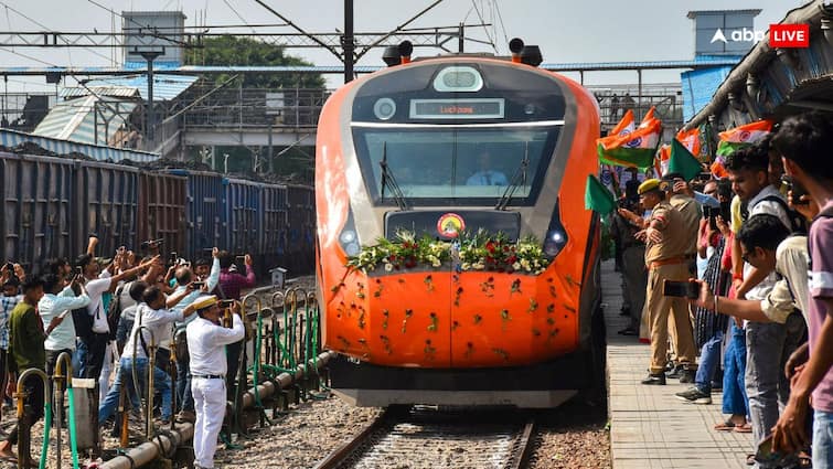 TMC MP Saket Gokhale Indian Railways raising fare of Vande Bharat Train Ministry replies '50 फीसदी बढ़ने जा रहा वंदे भारत का किराया', TMC सांसद का दावा सच या झूठ, जानें