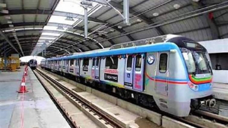 Revanth government is working to start the second phase of the metro works from Dussehra Metro Train Project : హైదరాబాద్‌ మెట్రో ప్రయాణికులకు హ్యాపీ న్యూస్ -దసరా నుంచి రెండో దశ పనులు ప్రారంభం!