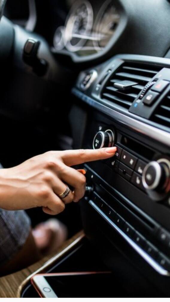 গাড়িতে ১ ঘন্টা এসি চালাতে কত পেট্রোল খরচ হয় ?