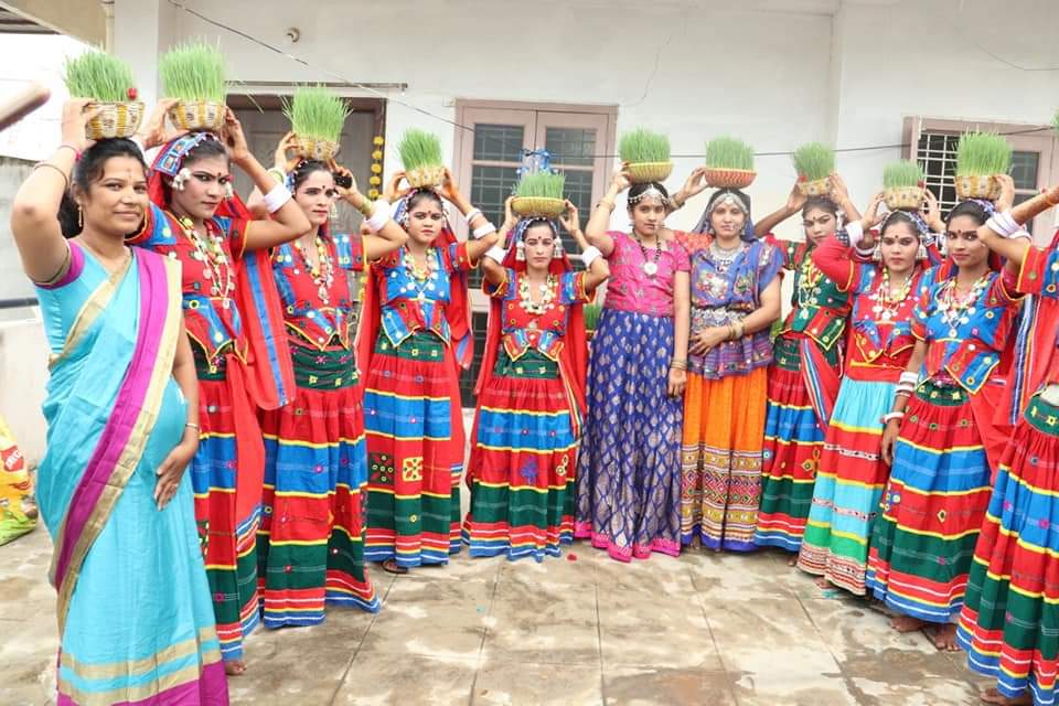 Folk Festival Teej: బంజారాల సంస్కృతికి ప్రతీక తీజ్‌ పండుగ, 11 రోజులపాటు ఘనంగా వేడుకలు