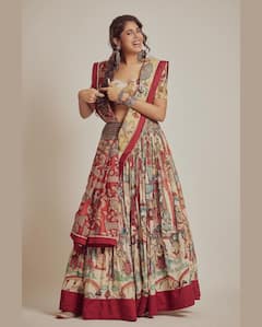 Faria Abdullah: డిజైనర్ లెహెంగాలో ఫరియా అబ్దుల్లా.. మత్తువదిలించేలా ఉంది లుక్!