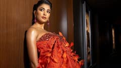 Pooja Hegde : ఆఫ్ షోల్డర్ గౌన్​లో పూజా హెగ్డే.. రెడ్ కార్పెట్ లుక్​లో స్టైలిష్​గా ఉంది కదూ