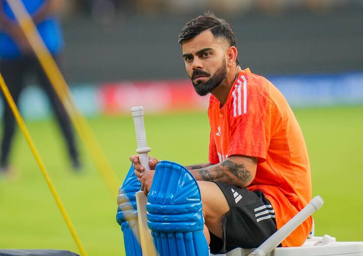 विराट कोहली को एक बार फिर मैदान पर देखने के लिए फैंस के अंदर बेताबी देखने को मिल रही है. बांग्लादेश के खिलाफ टेस्ट सीरीज के जरिए कोहली मैदान पर दिखाई देंगे. इस सीरीज में कोहली की नजरें इन 5 महारिकॉर्ड पर जरूर होंगी.