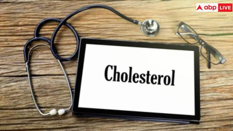 Patients with high cholesterol should drink the water of this leaf on an empty stomach in the morning Cholesterol: हाई कोलेस्ट्रॉल को हफ्ते भर में करना है कंट्रोल तो खाली पेट पिएं इस पत्ते का पानी, यह है बनाने का तरीका