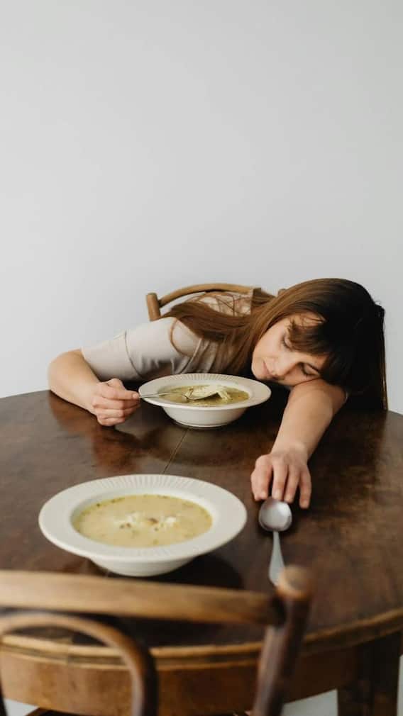 இரவு தூங்கும் முன்,தவிர்க்க வேண்டிய உணவுகள் என்னென்ன!