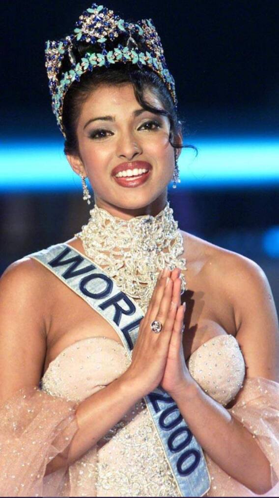 ड्रेस से खिसक गया था बॉडी टेप, फिर हाथ जोड़कर प्रियंका ने बचाई थी लाज