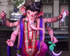 बाप्पा चालले गावाला! लालबागच्या राजाच्या विसर्जन मिरवणुकीची तयारी पूर्ण; मुंबईचा राजा थोड्याच वेळात होणार मार्गस्थ