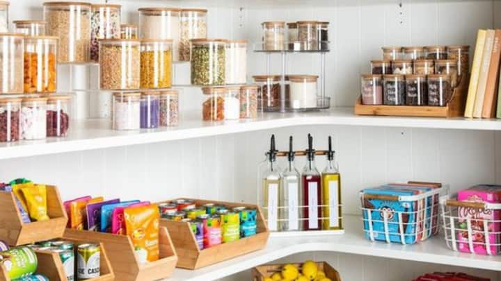 1. Declutter And Organise: The first step in creating a positive environment for Durga Pooja is to remove all clutter from your home. Ensure that items such as old newspapers, broken items, and unused objects are either repaired or discarded. Keeping unnecessary things can harbor stagnant energy and inhibit the free flow of positive vibrations during the festival. (Image Source: Pinterest/Littlelabelco)