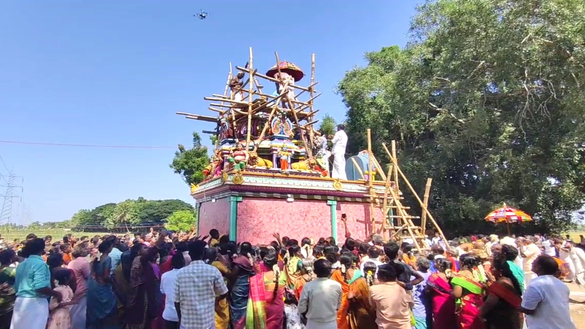 ஒரே ஊரில் ஒரே நேரத்தில் ஒன்பது கோயில்களுக்கு குடமுழுக்கு - எந்த ஊர் தெரியுமா?