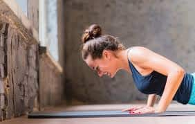 Push-ups: To strengthen your upper body, you can do push-ups at home. This not only leads to weight loss, but also increases body strength and strengthens muscles.