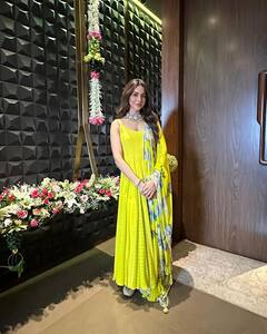 Ganesh Chaturthi 2024: Bollywood Divas Who Stole Hearts with Their Traditional Looks This Festive Season