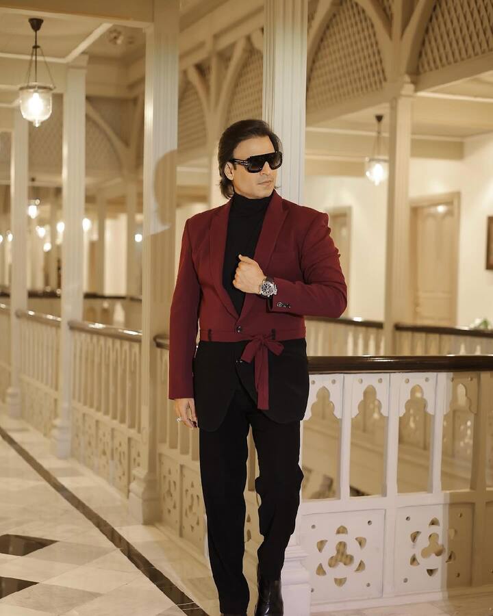 विवेकने सांगितले की, तो केवळ १९ वर्षांचा असताना त्याने एक टेक कंपनी स्थापन केली होती. मात्र, वयाच्या 22 व्या वर्षी नफा कमावल्यानंतर त्याने ती विकले.