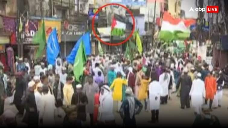 Odisha Man waves Palestinian flag during Milad-un-Nabi procession in Cuttack police action ओडिशा: कटक में शख्स ने मिलाद-उन-नबी जुलूस के दौरान लहराया 'फिलिस्तीनी' झंडा, फिर जो पुलिस ने किया पढ़ लीजिए