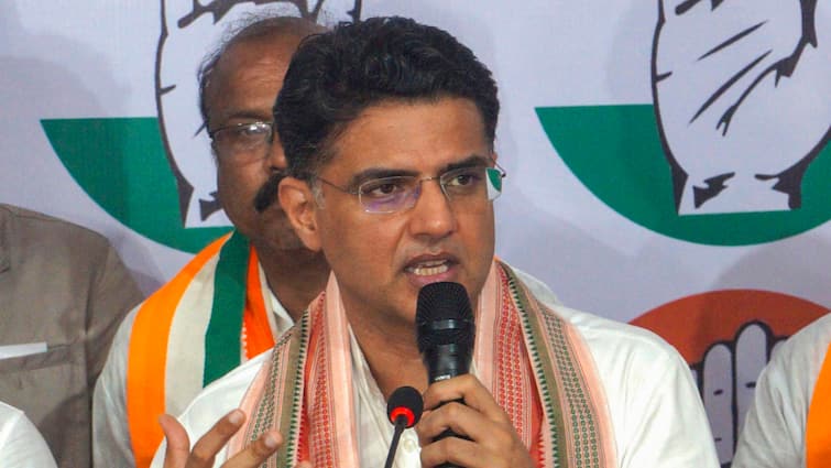 Sachin Pilot Remarks on Ravneet Singh Bittu Statement on Rahul Gandhi Congress BJP In Dausa Rajasthan रवनीत सिंह बिट्टू के बयान पर भड़के सचिन पायलट, बीजेपी और केंद्र सरकार से की ये मांग