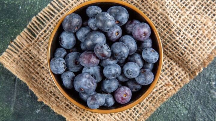 গর্ভাবস্থায় মা এবং শিশু উভয়েরই যত্ন নেওয়া খুবই দরকার। এই সময়ে একটি বিশেষ ফল শরীরের যত্ন নিতে অনেক উপকার দেয়।   ছবি- ফ্রিপিক