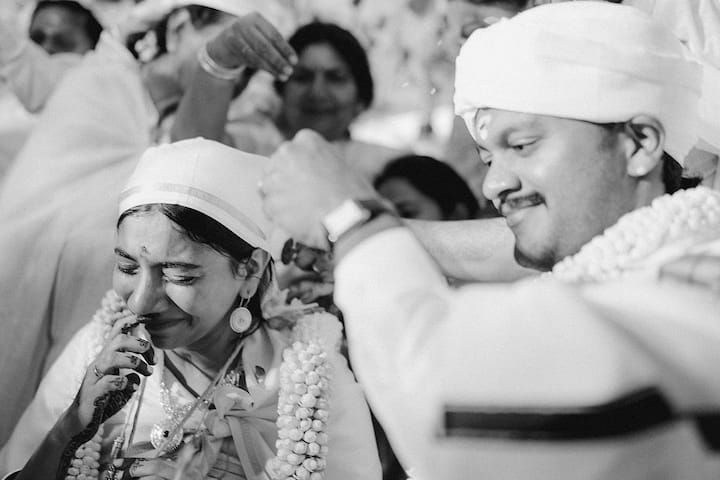 The pictures showed both sisters getting emotional during the ceremony.