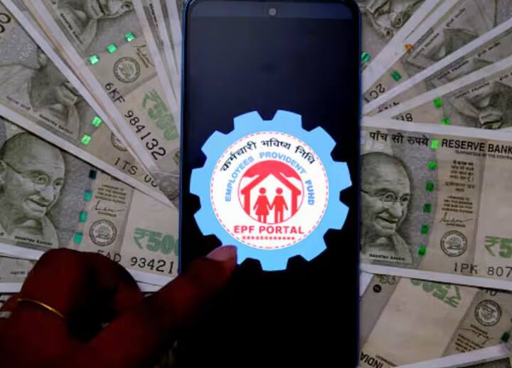 जुलै 2024 मध्ये केंद्रीय श्रम मंत्रालयाने एक प्रस्ताव सादर केला होता. या प्रस्तावानुसार  सरकार पीएफ कन्ट्रीब्यूशनची मर्यादा वाढवण्याची शक्यता आहे.