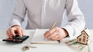 Aadhar Card Loan: આધાર કાર્ડથી મળશે 50,000 રૂપિયાની લોન, આ રીતે કરો ફટાફટ અરજી