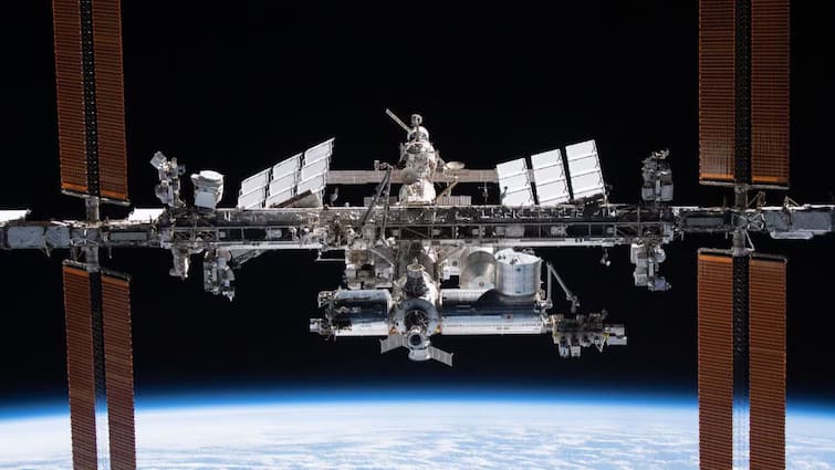 Bharatiya Anthariksh Station BAS Our own Space Station for launch of its first module in 2028 India Space Station: இந்தியாவின் சொந்த விண்வெளி நிலையத்துக்கு ஒப்புதல்..! எப்போது பயன்பாட்டுக்கு வரும் தெரியுமா.?