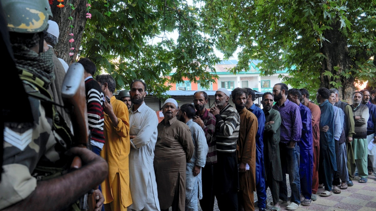 Jammu Kashmir Assembly Elections Live: Polling Begins For Third And Final Phase With 415 Candidates In Fray