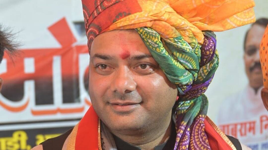 BJP विधायक ने खोला पुलिस के खिलाफ मोर्चा, कहा- 'CM योगी को गुमराह कर रहे अधिकारी' Maboha BJP MLA opens front against police in businessman murder case BJP विधायक ने खोला पुलिस के खिलाफ मोर्चा, कहा- 'CM योगी को गुमराह कर रहे अधिकारी'