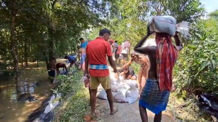 এই বিপর্যয়ের সময় সেচ দফতরের কর্মীদের এলাকায় দেখা না পাওয়ার অভিযোগ তোলেন পুর পিতা।আরামবাগ পৌরসভার চেয়ারম্যান সমীর ভান্ডারীর অভিযোগ, আরামবাগের দ্বারকেশ্বর নদের বিভিন্ন এলাকায় স্ল্যুইস গেটে অবস্থা খুবই খারাপ।