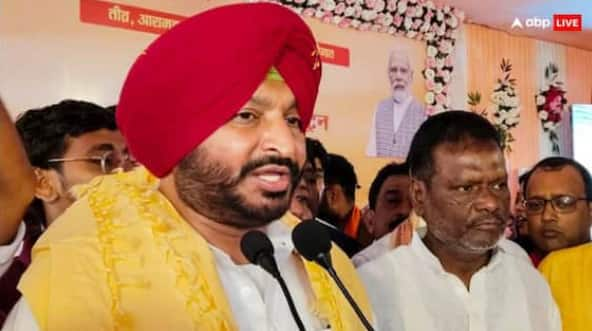 union-minister-ravneet-singh-bittu-statement-on-rahul-gandhi-said-pappu-is-still-a-child-don-t-know-in-whose-hands-he-is-playing 'ਪੱਪੂ ਹਾਲੇ ਬੱਚਾ ਹੈ, ਹਾਲੇ ਉਹ ਪਤਾ ਨਹੀਂ ਕਿਸ ਦੇ ਹੱਥਾਂ 'ਚ ਖੇਡ ਰਿਹਾ ਹੈ', ਰਵਨੀਤ ਬਿੱਟੂ ਨੇ ਰਾਹੁਲ ਗਾਂਧੀ ਨੂੰ ਲੈਕੇ ਮੁੜ ਦਿੱਤਾ ਵਿਵਾਦਿਤ ਬਿਆਨ