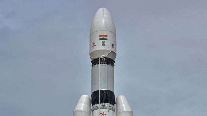 भारत सरकार ने गगनयान कार्यक्रम के दायरे को बढ़ाते हुए भारतीय अंतरिक्ष स्टेशन की पहली इकाई के निर्माण को भी मंजूरी दे दी है. इसका उद्देश्य भारतीय अंतरिक्ष स्टेशन (बीएएस-1) का पहला मॉड्यूल विकसित करना, बीएएस के निर्माण और संचालन के लिए विभिन्न तकनीकों को मान्य करने के लिए मिशन संचालित करना है.