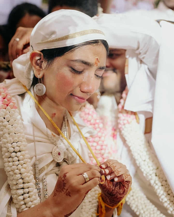 Sai Pallavi Gets Emotional At Pooja Kannan's Badaga Wedding Ceremony ...