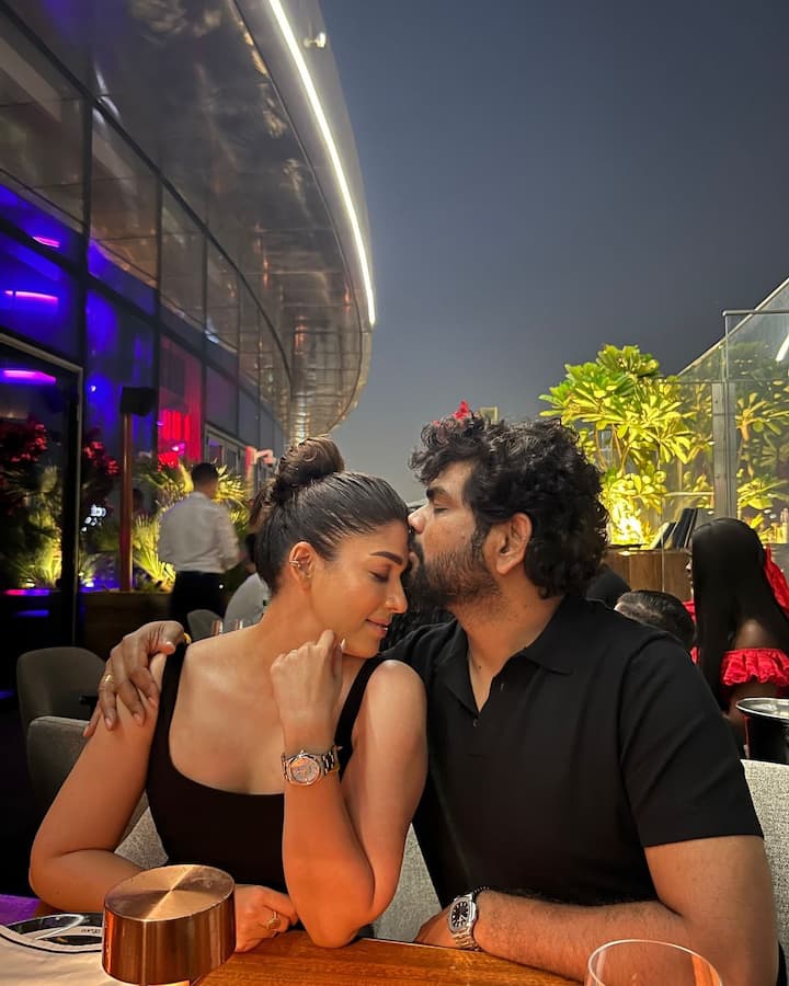 జూన్ 9, 2022లో నయనతార,  విఘ్నేష్ శివన్‌ పెళ్లి చేసుకున్నారు.