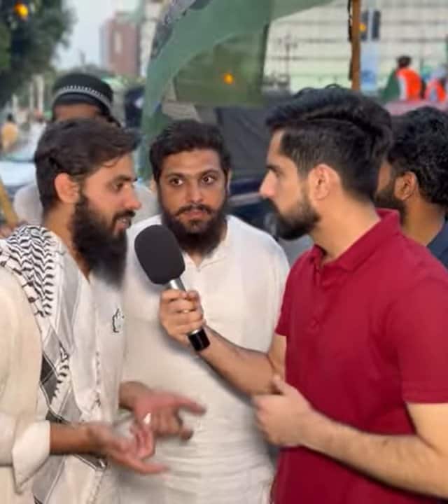 पाकिस्तानी यूट्यूबर शोएब चौधरी ने सऊदी के क्राउन प्रिंस मोहम्मद बिन सलमान का नाम लेकर कनवर्टेड मुसलमानों को लेकर पाकिस्तान के लोगों से कुछ सवाल पूछे.