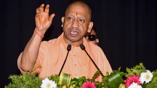 'माफिया गुंडागर्दी का तांडव करते थे, बबुआ 12 बजे तक सोता था', अखिलेश पर फायर हैं CM योगी