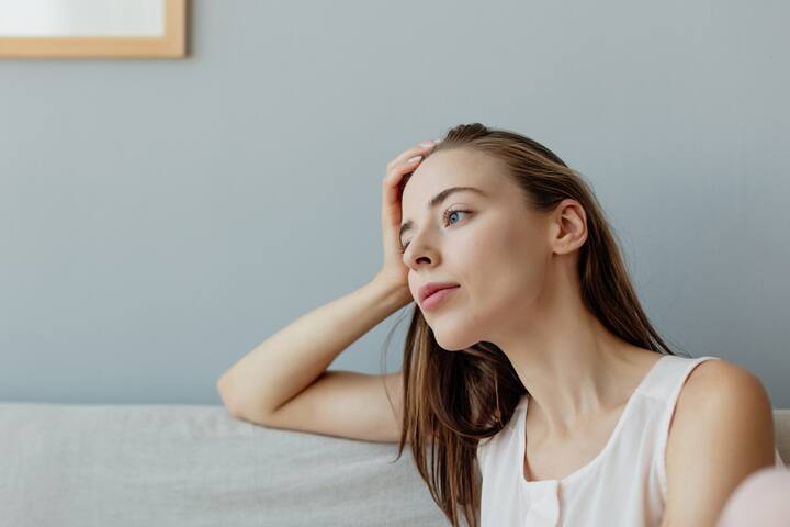 2, 11, 20 किंवा 29 जन्मतारखेचे लोक हे ओव्हरथिंकर्स असतात. अगदी छोट्यातल्या छोट्या गोष्टीवर ते तासनतास विचार करत बसतात. कोणतीही गोष्ट यांच्या डोक्यातून सहज निघत नाही.