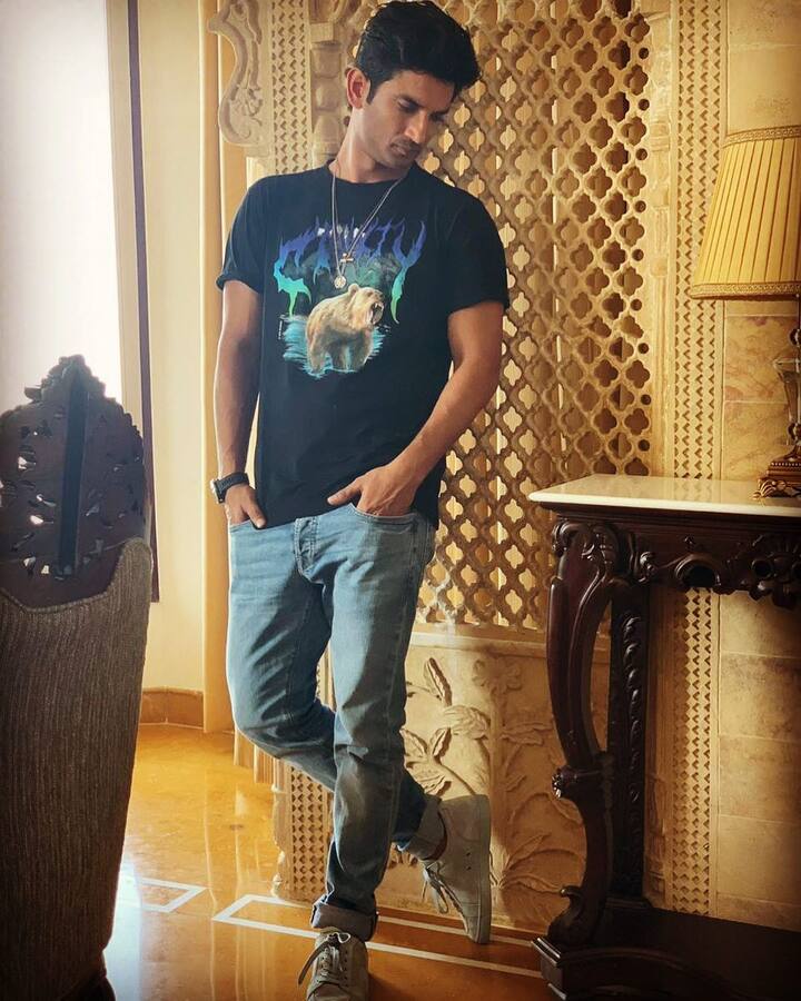 दिवंगत एक्टर सुशांत सिंह राजपूत को एक बार फेयरनेस क्रीम के एड के लिए 15 करोड़ की डील मिली थी. उन्होंने ये करने से इसलिए मना कर दिया था क्योंकि वो लोगों में गलत मैसेज नहीं देना चाहते थे.