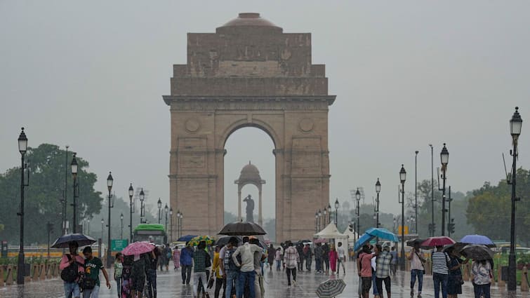 Delhi Weather Today More Rain Likely To Batter Delhi NCR Check IMD Forecast More Rain Likely To Batter Delhi Today Amid IMD's Yellow Alert, Check Forecast