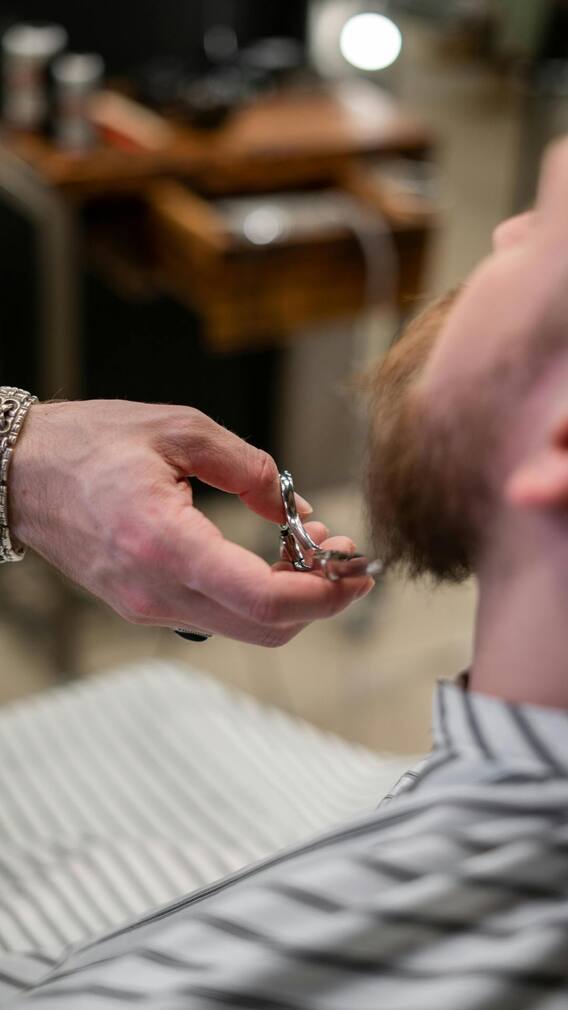 दुनिया में किसकी दाढ़ी है सबसे लंबी, वो शख्स हिंदू या मुसलमान या कोई और, जानिए