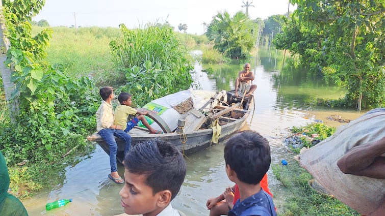 समस्तीपुर में बाढ़ का संकट, कई गांवों में घुसा पानी, जलस्तर खतरे के निशान से ऊपर