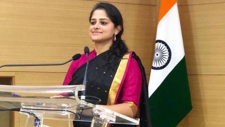 শোয়ের হোস্ট অমিতাভ বচ্চন স্বয়ং তাঁর ভূয়সী প্রশংসা করেছেন। মোহিতা শর্মার এই সাফল্য বুঝিয়ে দেয় কঠোর শ্রমেই জয়ী হওয়া যায়। ছবি- ইনস্টাগ্রাম