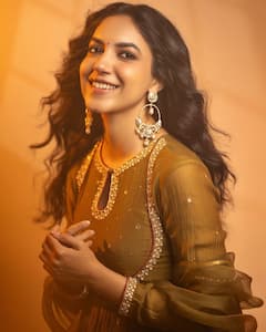 Ritu Varma: పంజాబీ డ్రెస్ లో రీతూ వర్మ, క్యూట్ స్మైట్ తో కనువిందు
