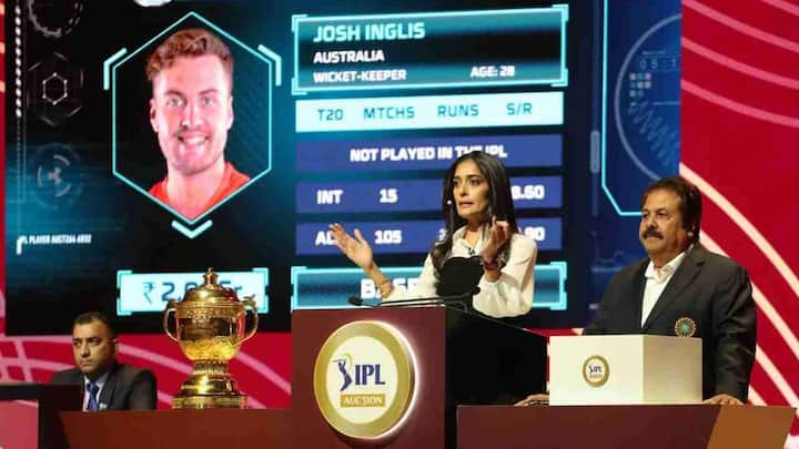 IPL 2025 Mega Auction Venue: आईपीएल 2025 के मेगा ऑक्शन को लेकर एक अहम जानकारी सामने आई है. रिपोर्ट्स के मुताबिक इस बार ऑक्शन विदेश में होगा.