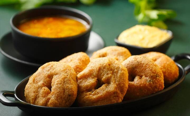 तुम्हाला वडे वैगेरे बनवायचे असतील तर तुम्ही इतर डाळींचा वापर करू शकता, परंतु मसूर डाळीचा वापर करू नये.