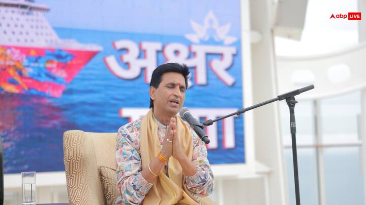 भारतीय भूमि से दूर तकनीक व व्यापार के लिए विश्व विदित देश सिंगापुर में विश्वविख्यात रामकथा मर्मज्ञ व कवि डॉ॰ कुमार विश्वास की रामकथा का आयोजन बहुत ही भव्य तरीक़े से हुआ. “दिव्य-राम” शीर्षक से आयोजित हुई इस अनोखी रामकथा की सबसे अनोखी बात इस कार्यक्रम का आयोजन-स्थल था. यह चार दिवसीय कथा सिंगापुर से मलेशिया के बीच समुद्र में तैरते हुए एक लक्ज़री क्रूज़ पर संपन्न हुई. दुनिया के अनेक व्यसन व विलास के लिए प्रसिद्ध इस क्रूज़ पर भारतीय सनातन संस्कृति को समर्पित इस सात्विक कार्यक्रम में शामिल होने के लिए लोग बहुत ही सुदूर स्थानों से पधारें थे.