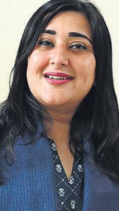 Karol Bagh घटना पर बांसुरी स्वराज का दिल्ली सरकार पर हमला | ABP Shorts