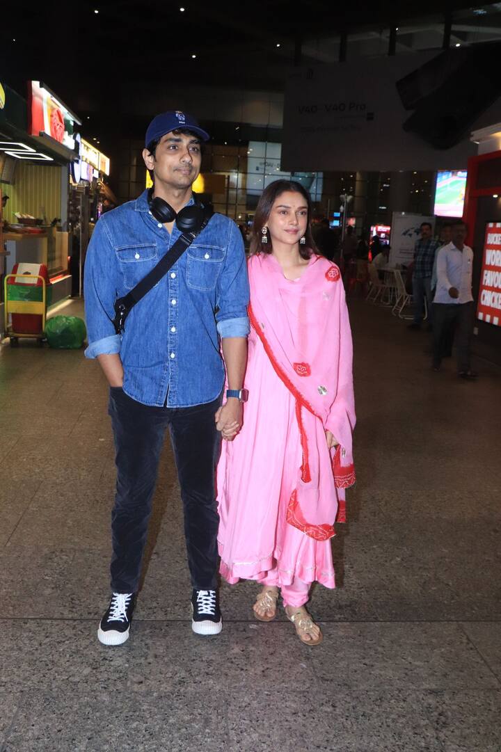 दोघांनीही त्यांच्या लग्नाचे फोटो शेअर करून चाहत्यांना आश्चर्यचकित केले. मात्र, त्यांच्या लग्नामुळे चाहतेही खूप खूश होते.