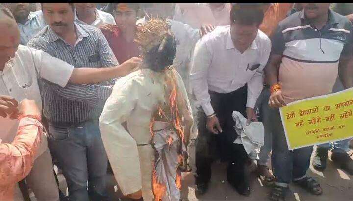 मध्य प्रदेश में कांग्रेस समर्थन मूल्य के मुद्दे पर लगातार मोहन यादव सरकार को घेर रही है. राजधानी भोपाल में आज (शुक्रवार) फिर कांग्रेस का तेवर आक्रामक दिखाई दिया.