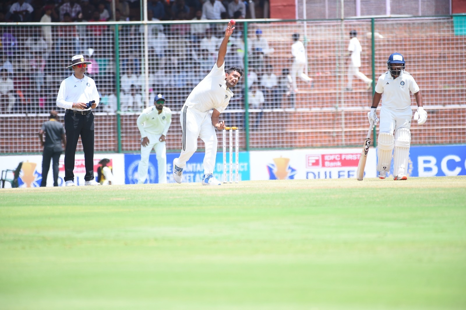 Duleep Trophy: దులీప్‌ ట్రోఫీలో శ్రేయస్‌ మళ్లీ ఫెయిల్- సెంచరీతో ఆకట్టుకున్న శాశ్వత్‌, ఆసక్తిగా మూడో రౌండ్‌ మ్యాచ్‌లు