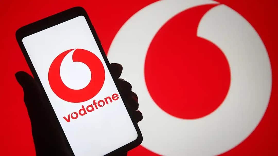 Vodafone यूजर्स को बड़ा झटका! कंपनी ने घटा दी इन दो प्लान्स की वैलिडिटी, जेब पर इतना पड़ेगा असर Vodafone reduced the validity of rs 479 and rs 666 recharge plans check details Vodafone यूजर्स को बड़ा झटका! कंपनी ने घटा दी इन दो प्लान्स की वैलिडिटी, जेब पर इतना पड़ेगा असर