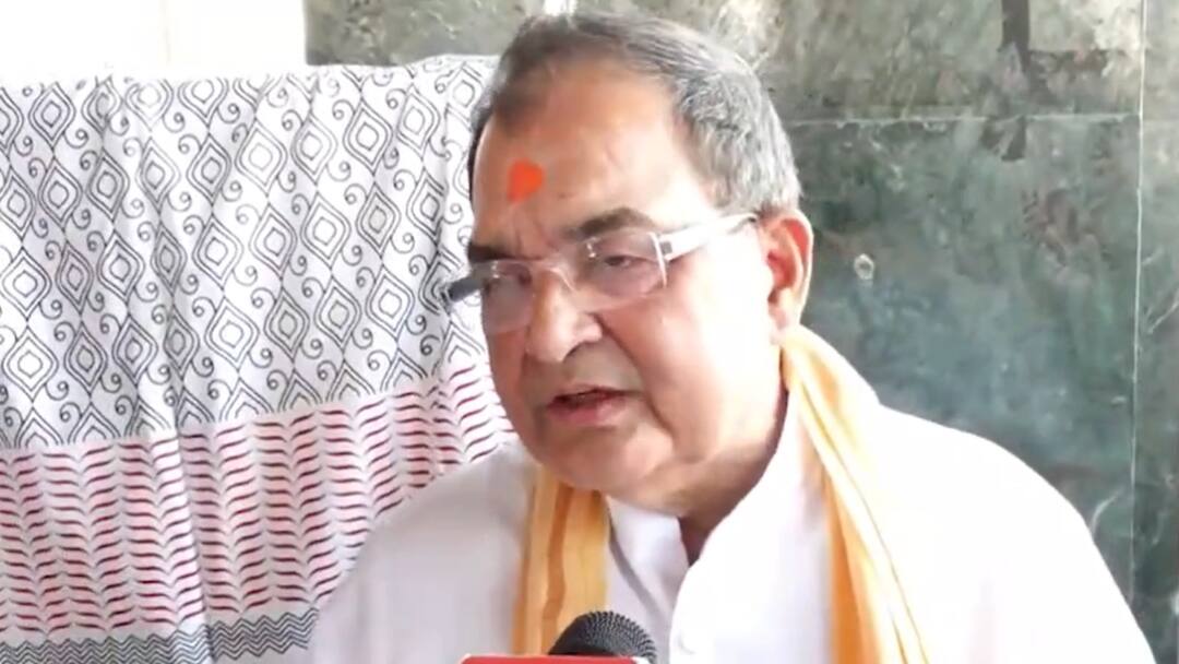 पटना महावीर मंदिर के नैवेद्यम की कैसी है क्वालिटी? तिरुपति प्रसाद विवाद के बीच किशोर कुणाल का आया बयान Acharya Kishor Kunal information on naivedayam of Patna Mahavir Mandir After Tirupati laddus row ann पटना महावीर मंदिर के नैवेद्यम की कैसी है क्वालिटी? तिरुपति प्रसाद विवाद के बीच किशोर कुणाल का आया बयान