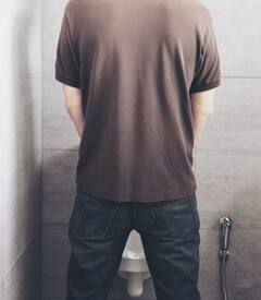 Men Health News: ਪਿਸ਼ਾਬ ਕਰਨ ਸਮੇਂ ਪੁਰਸ਼ ਕਰ ਰਹੇ ਨੇ ਇਹ ਗਲਤੀ! ਇਸ ਰਿਪੋਰਟ 'ਚ ਹੋਇਆ ਖੁਲਾਸਾ, ਜਾਣੋ ਸਹੀ ਤਰੀਕਾ